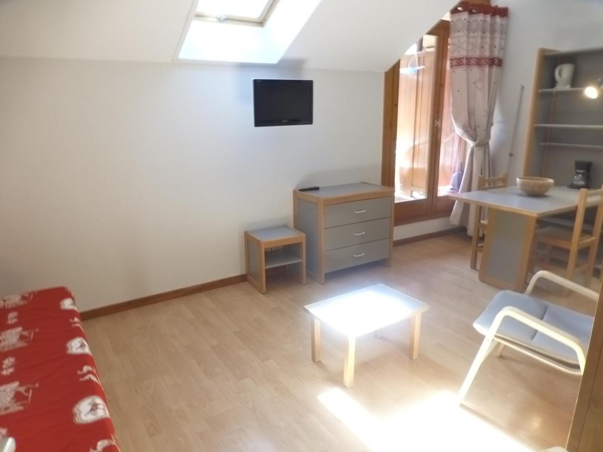 Studio Cosy Avec Balcon, Wi-Fi, Proche Thermes Et Telecabine A Brides-Les-Bains - Fr-1-512-51 المظهر الخارجي الصورة